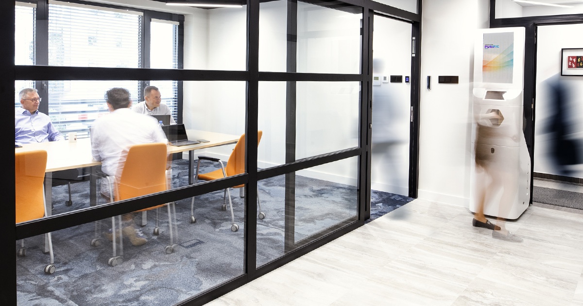 Sala konferencyjna z odkażaczem Purific2