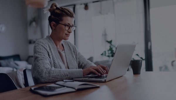 Blog miniatura Working from home. A blessing or a curse?